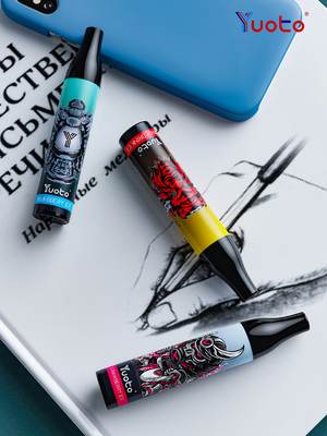 15 รสชาติ 2000 พัฟ Yuoto Vape แบบใช้แล้วทิ้ง 6ml E ของเหลว 850mAh พร้อมคอยล์ตาข่าย
