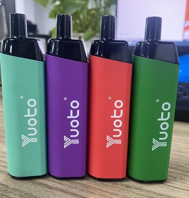 โรงงาน OEM Vape ชุดเริ่มต้นปากกา Vape แบบใช้แล้วทิ้ง Yuoto Thanos 5000 Puff Vapes 650mAh แบตเตอรี่ 14ejuice
